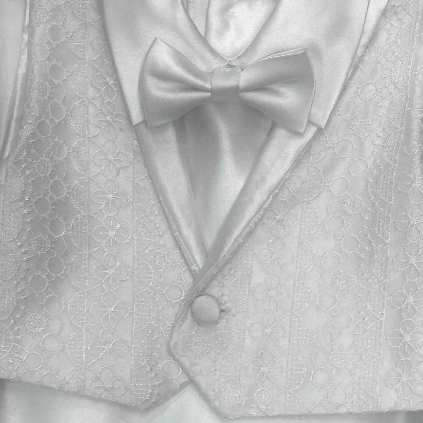 Embroidered Lace Pattern 3-Piece Baptism Suit w/ Hat