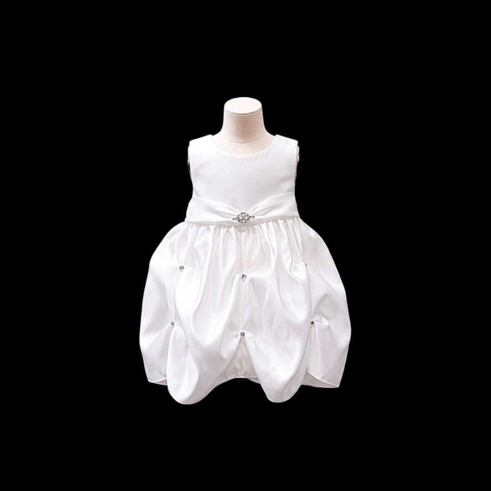 Sleeveless Baby Girl White Formal Dress with Rhinestone Brooch & Ruching Detail (18–24 Months)