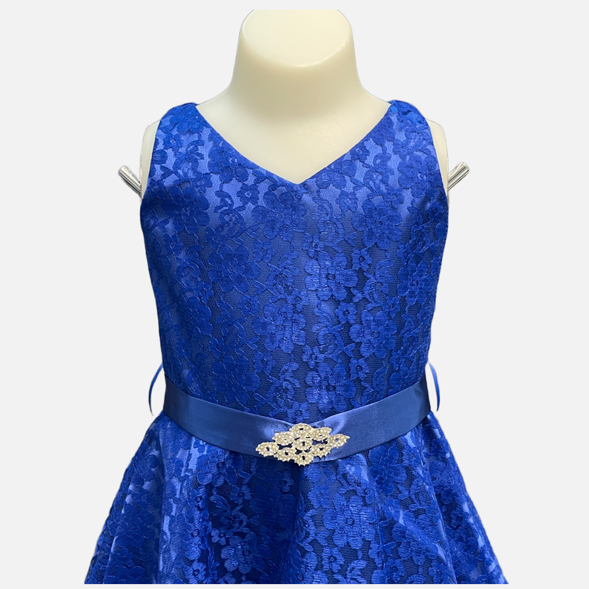 Contrast Lace Dress w/ V-Cut Neckline