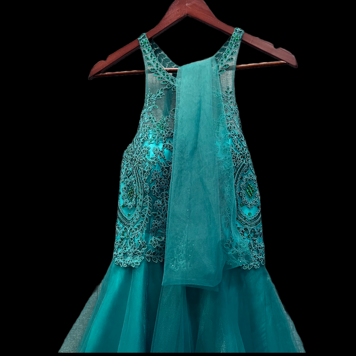 Jr. Grad Short Emerald Halter Dress