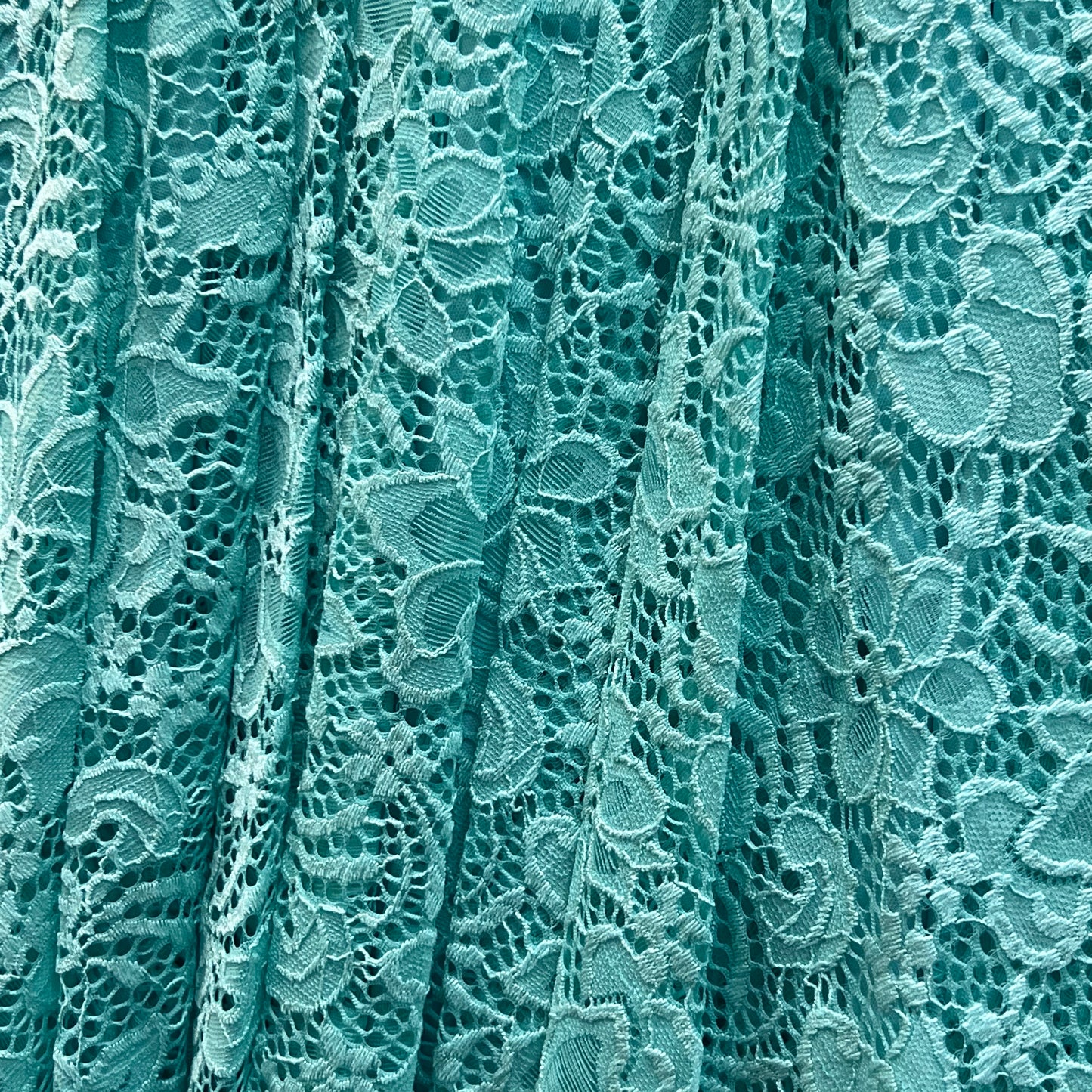 Short Sleeve Lace Dress w/ Diamond Belt